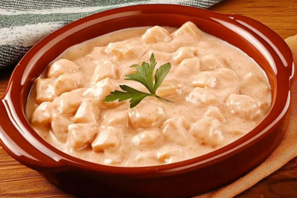 Strogonoff de Frango Saudável (Receitas 1) Strogonoff de Frango Saudável_recipe-cookbook.com