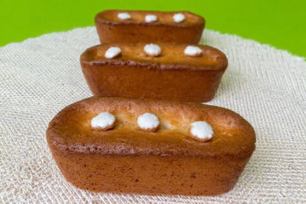 Como fazer Bolinho Ana Maria Caseiro_recipe-cookbook.com