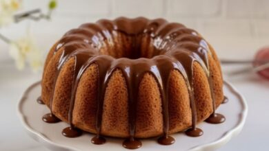 Bolo de Iogurte com Cobertura de Chocolate (Receitas 3) Bolo de Iogurte com Cobertura de Chocolate_recipe-cookbook.com